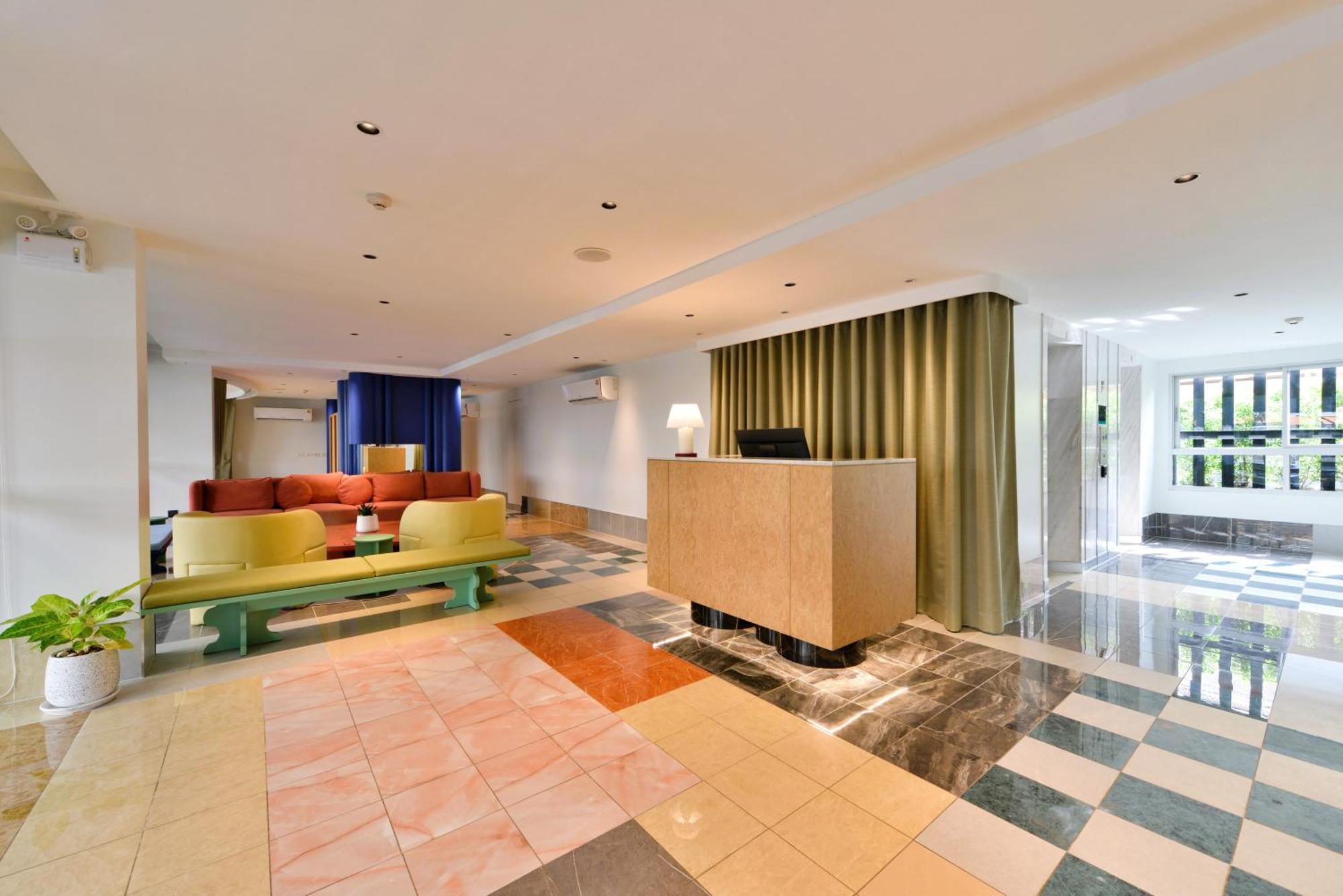The Grass Serviced Suites Pattaya Esterno foto